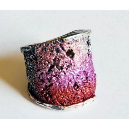 Anell esmaltat modernista