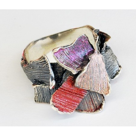 Anell modernista esmaltat