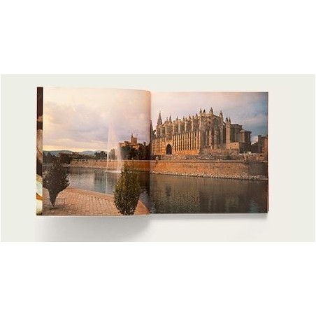 Gaudí in the Cathedral of Mallorca  