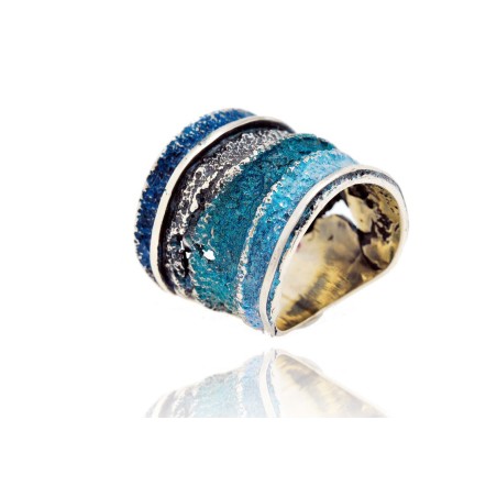Sinera striped ring