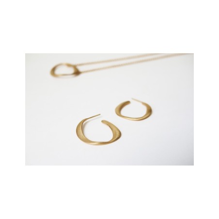Boucles d'oreilles dorées Gaudí Pedrera Barcelona