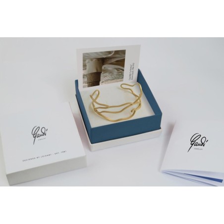 golden-bracelet-pedrera-gaudi