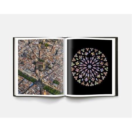 Barcelona Book